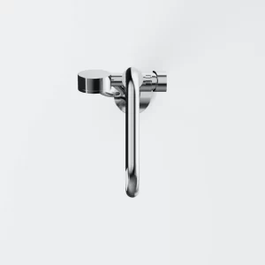 Free standing bath mixer