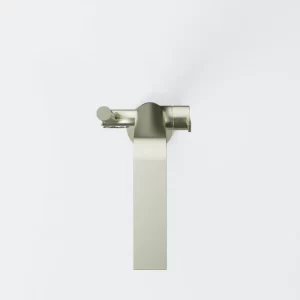 Free standing bath mixer
