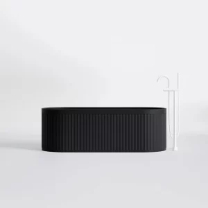 Freestanding bath